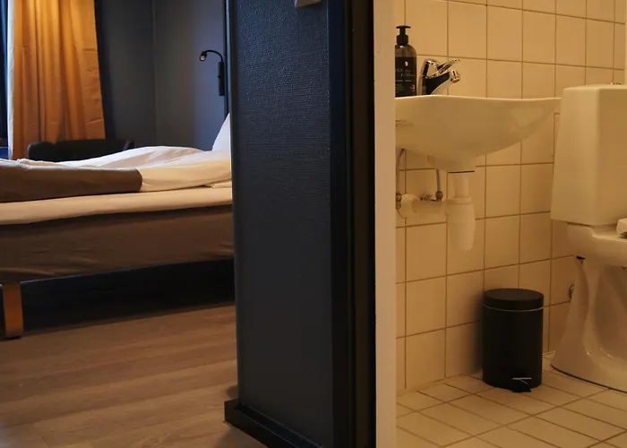Marina Hotel 3*